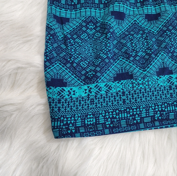 Charlotte Russe Geometric Print Pull-on Stretch Mini Skirt - Picture 3 of 5